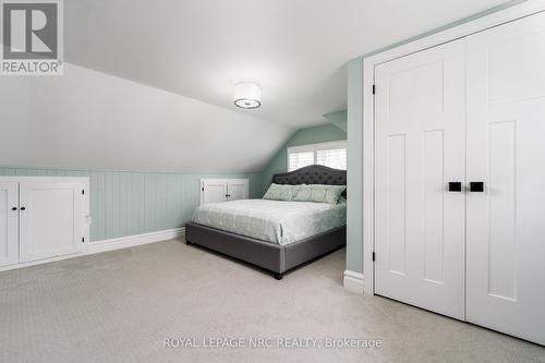 5901 Murray Street, Niagara Falls, ON - Indoor Photo Showing Bedroom