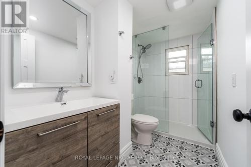 5901 Murray Street, Niagara Falls, ON - Indoor Photo Showing Bathroom