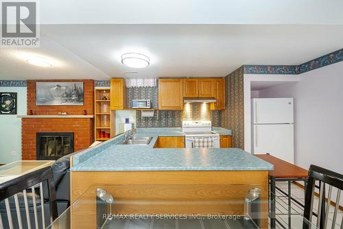 16 Sunforest Drive, Brampton, ON - Indoor Photo Showing Kitchen With Double Sink