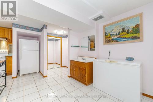 16 Sunforest Drive, Brampton, ON - Indoor Photo Showing Kitchen