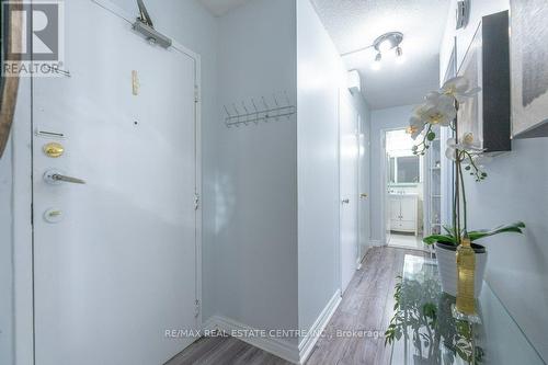 912 - 1950 Kennedy Road, Toronto (Dorset Park), ON - Indoor