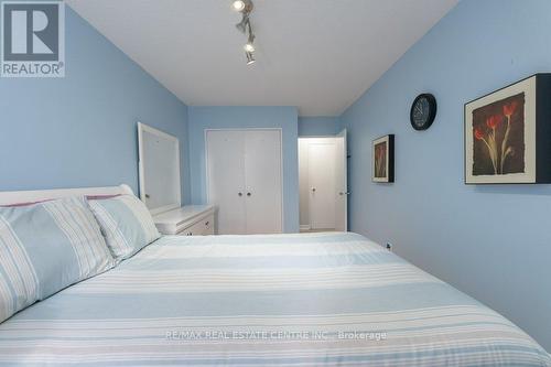 912 - 1950 Kennedy Road, Toronto (Dorset Park), ON - Indoor Photo Showing Bedroom