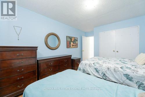 912 - 1950 Kennedy Road, Toronto (Dorset Park), ON - Indoor Photo Showing Bedroom