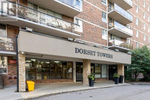 912 - 1950 Kennedy Road, Toronto (Dorset Park), ON - Outdoor