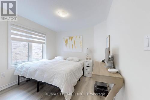 2131 Speare Court, Innisfil (Alcona), ON - Indoor Photo Showing Bedroom