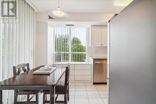 204 - 330 Red Maple Road, Richmond Hill (Langstaff), ON - Indoor Photo Showing Dining Room