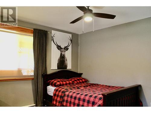 936 Fraser Avenue, 100 Mile House, BC - Indoor Photo Showing Bedroom