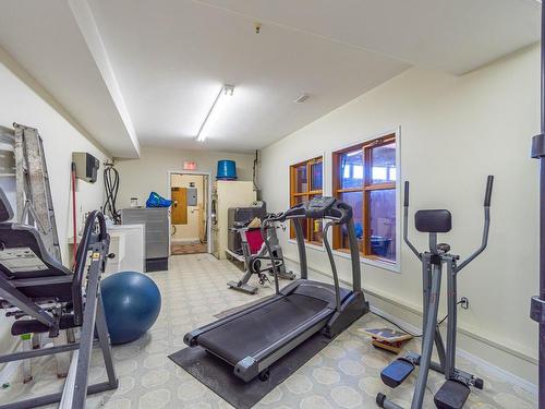 9B-7200 Roche Lake Road, Kamloops, BC - Indoor Photo Showing Gym Room