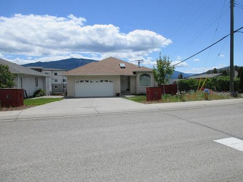 2500 Reid Crt, Merritt, BC 