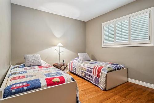 501 Upper Paradise Road, Hamilton, ON - Indoor Photo Showing Bedroom