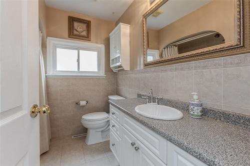 1092 Marley Crescent, Burlington, ON - Indoor Photo Showing Bathroom