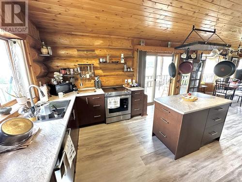 3173 Pritchard Road, Williams Lake, BC - Indoor Photo Showing Kitchen With Double Sink