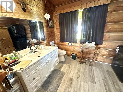 3173 Pritchard Road, Williams Lake, BC - Indoor Photo Showing Bathroom