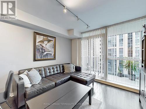 1608 - 4978 Yonge Street, Toronto, ON - Indoor Photo Showing Living Room