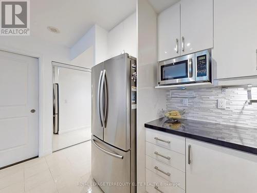 1608 - 4978 Yonge Street, Toronto (Lansing-Westgate), ON - Indoor Photo Showing Kitchen