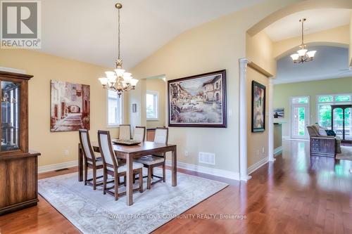 26 Bobby Locke Lane, Whitchurch-Stouffville, ON - Indoor Photo Showing Dining Room