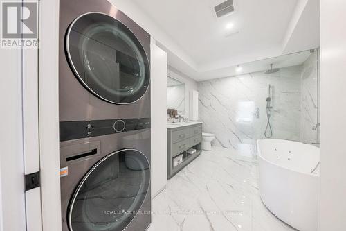 105 Tenth Street, Toronto (New Toronto), ON - Indoor Photo Showing Laundry Room