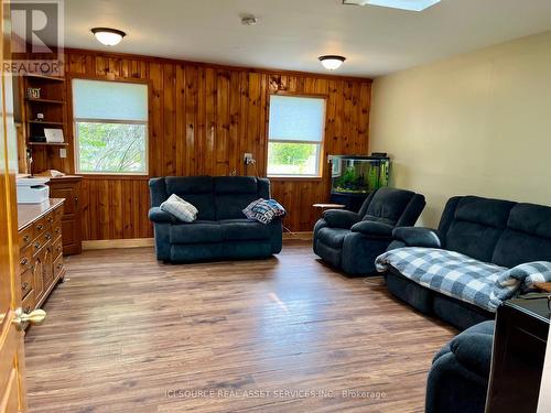 1773 Diamondview Road, Ottawa (Kanata), ON - Indoor Photo Showing Living Room