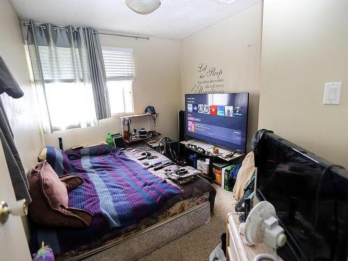 25 Sapphire Crt, Logan Lake, BC - Indoor Photo Showing Bedroom