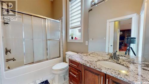 6005 Eagles Cove, Regina, SK - Indoor Photo Showing Bathroom