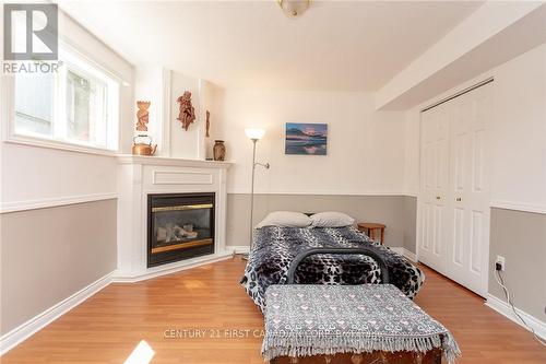 317 Frances Street, Central Elgin (Port Stanley), ON - Indoor With Fireplace