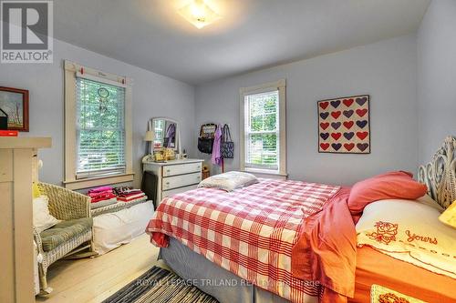 4555 William Street, Plympton-Wyoming, ON - Indoor Photo Showing Bedroom