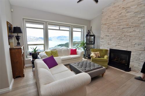 256-5165 Trepanier Bench Road, Peachland, BC - Indoor Photo Showing Living Room With Fireplace