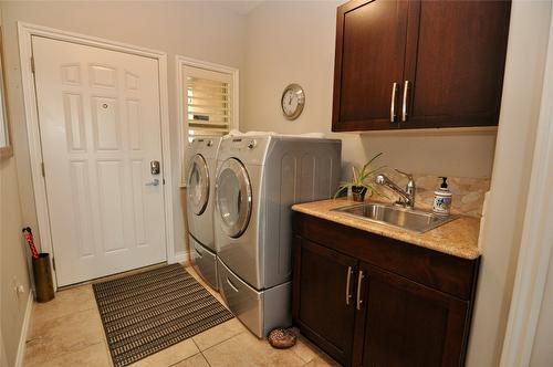 256-5165 Trepanier Bench Road, Peachland, BC - Indoor Photo Showing Laundry Room