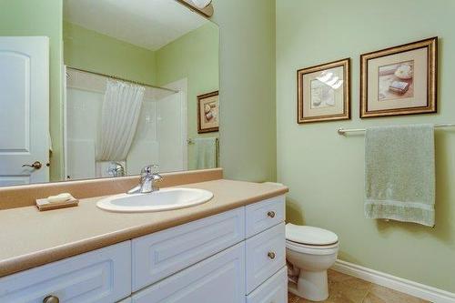 126-5300 Huston Road, Peachland, BC - Indoor Photo Showing Bathroom