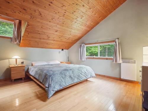 Master bedroom - 851 Mtée St-Elmire, Saint-Sauveur, QC - Indoor Photo Showing Bedroom