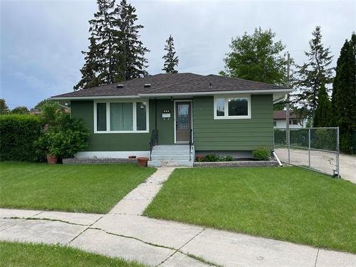 466 Locksley Bay, Winnipeg, MB 