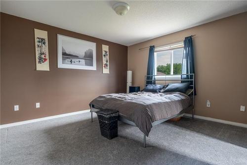 104 Braemar Avenue, Caledonia, ON - Indoor Photo Showing Bedroom