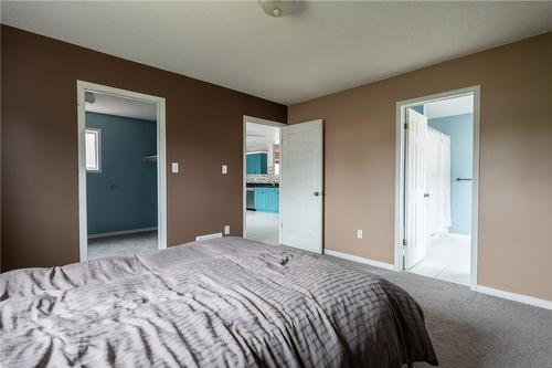 104 Braemar Avenue, Caledonia, ON - Indoor Photo Showing Bedroom