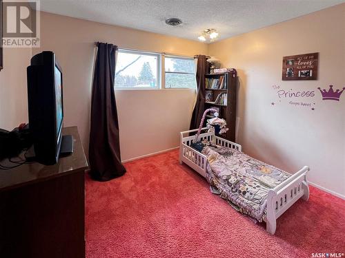 641 Eastwood Street, Prince Albert, SK - Indoor Photo Showing Bedroom