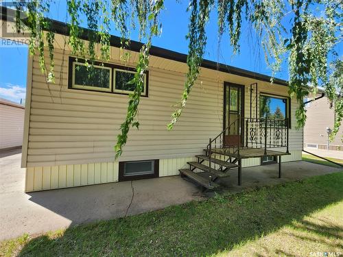 910 Qu'Appelle Street, Grenfell, SK - Outdoor With Exterior