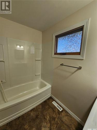 910 Qu'Appelle Street, Grenfell, SK - Indoor Photo Showing Bathroom