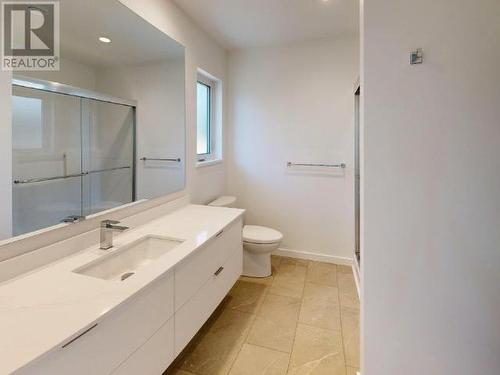 7265 Edgehill Crescent, Powell River, BC - Indoor Photo Showing Bathroom