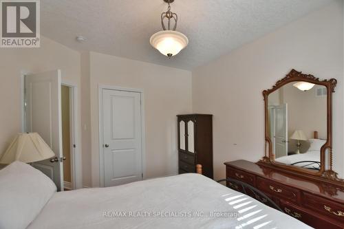 37 Tona Trail, Wasaga Beach, ON - Indoor Photo Showing Bedroom