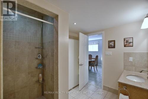 37 Tona Trail, Wasaga Beach, ON - Indoor Photo Showing Bathroom