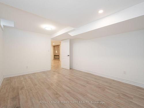 36 Chokecherry Cres, Markham, ON - Indoor Photo Showing Other Room