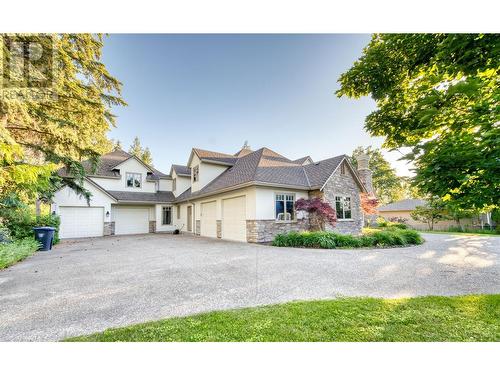 539 Knowles Road, Kelowna, BC - Outdoor With Facade