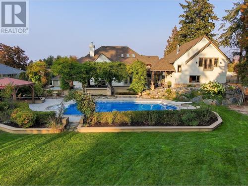 539 Knowles Road, Kelowna, BC - Outdoor With In Ground Pool