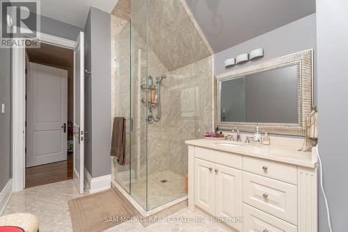 2513 Sharon Crescent, Mississauga, ON - Indoor Photo Showing Bathroom