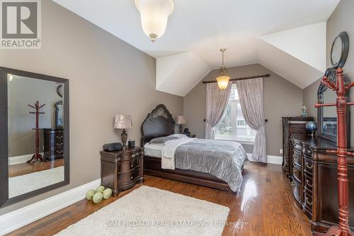 2513 Sharon Crescent, Mississauga, ON - Indoor Photo Showing Bedroom