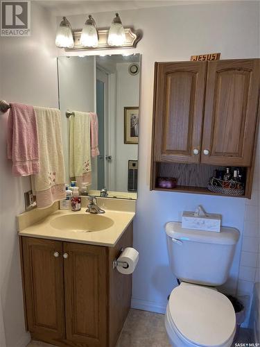 614 4045 Rae Street, Regina, SK - Indoor Photo Showing Bathroom