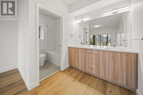 9845 East Side Road Unit# 162, Vernon, BC - Indoor Photo Showing Bathroom