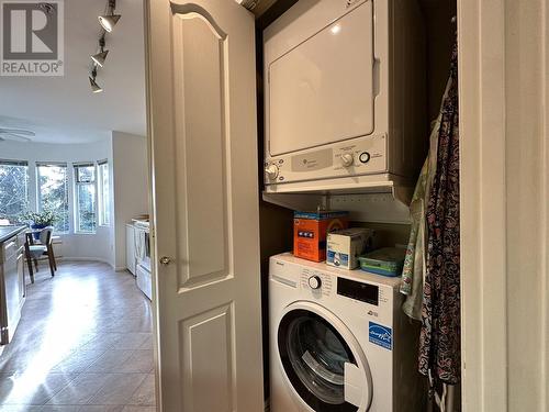 7680 Columbia Street, Vancouver, BC - Indoor Photo Showing Laundry Room
