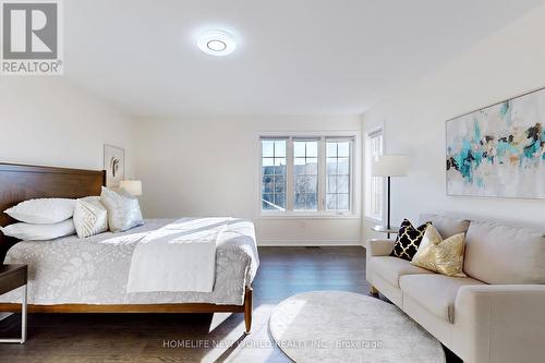 197 Beechborough Crescent, East Gwillimbury, ON - Indoor Photo Showing Bedroom