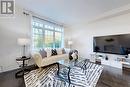 197 Beechborough Crescent, East Gwillimbury, ON  - Indoor Photo Showing Living Room 