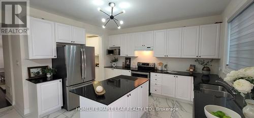 63 Boone Crescent W, Vaughan, ON - Indoor Photo Showing Kitchen